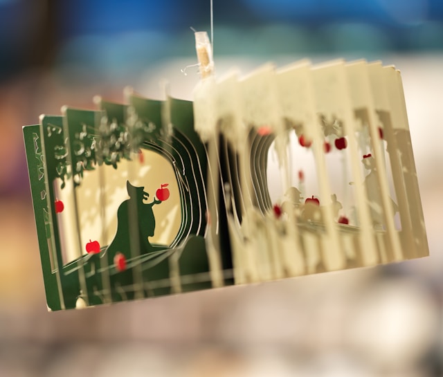 Κιριγκάμι: Η τέχνη των τρισδιάστατων γλυπτών από χαρτί που κόβονται και διπλώνονται